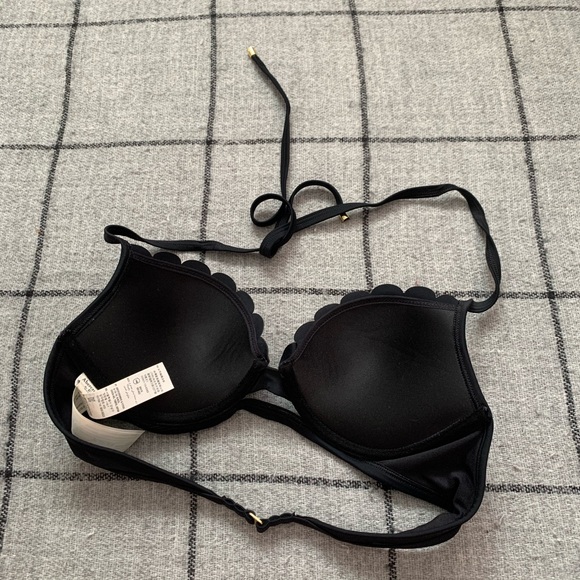 Bikini top with scalloped edges - Picture 4 of 4